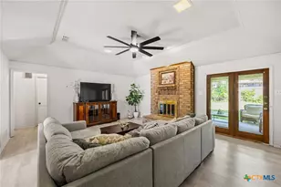 200 Ben Nevis Ln, Belton, TX 76513 - Photo 11