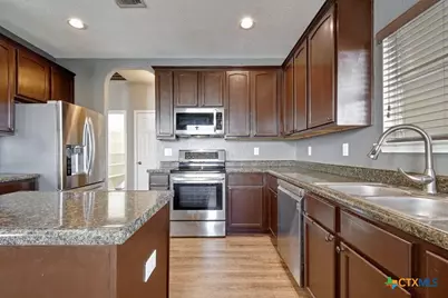 2234 Lakeline Drive, New Braunfels, TX 78130 - Photo 9