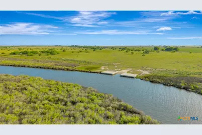 8078 State Highway 35, Palacios, TX 77465 - Photo 29
