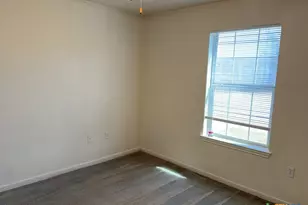 301 W Avenue D, Copperas Cove, TX 76522 - Photo 11