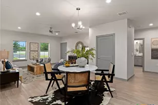 1554 Gruene Rd, New Braunfels, TX 78130 - Photo 5