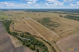 255 Gin Rd, Victoria, TX 77905 - Photo 9