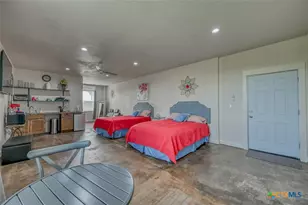 1233 N Ocean Dr, Port Lavaca, TX 77979 - Photo 35