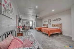 1233 N Ocean Dr, Port Lavaca, TX 77979 - Photo 15