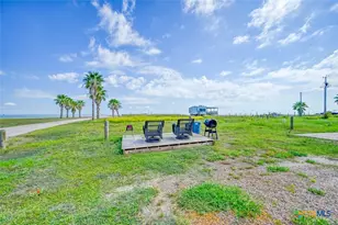 1233 N Ocean Dr, Port Lavaca, TX 77979 - Photo 43