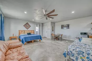1233 N Ocean Dr, Port Lavaca, TX 77979 - Photo 7
