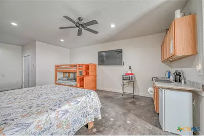 1233 N Ocean Drive, Port Lavaca, TX 77979 - Photo 29