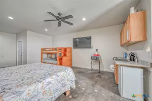 1233 N Ocean Dr, Port Lavaca, TX 77979 - Photo 29