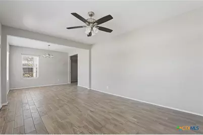 630 E Pine Street, Seguin, TX 78155 - Photo 7