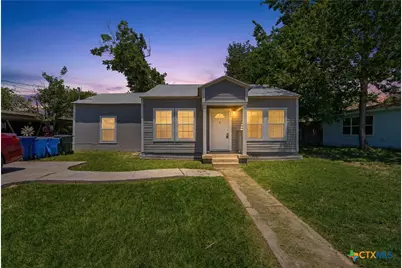 630 E Pine Street, Seguin, TX 78155 - Photo 1