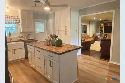 1601 N 15th Street, Temple, TX 76501 - Photo 5