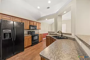 910 Neuberry Cliffe, Temple, TX 76502 - Photo 9