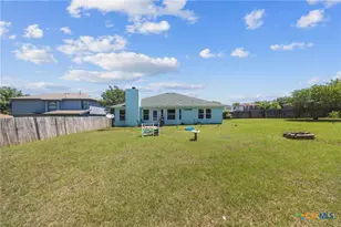 213 W Anderson Ave, Copperas Cove, TX 76522 - Photo 25