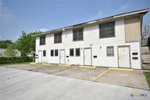 1705 Holloman Dr, Port Lavaca, TX 77979 - Photo 7