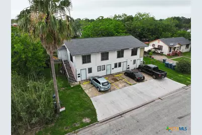 1705 Holloman Drive, Port Lavaca, TX 77979 - Photo 9