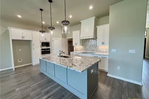 613 Golden Eagle, Salado, TX 76571 - Photo 3