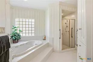 115 Alameda Cir, Victoria, TX 77904 - Photo 29