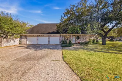 115 Alameda Circle, Victoria, TX 77904 - Photo 47