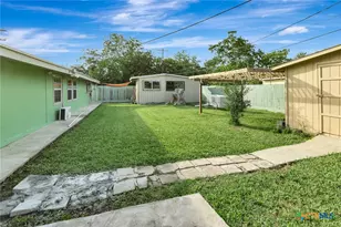 1504 Sam Houston Dr, Victoria, TX 77901 - Photo 31