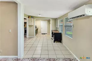 1504 Sam Houston Dr, Victoria, TX 77901 - Photo 11