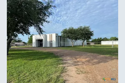 1085 Northside Road, Victoria, TX 77904 - Photo 1
