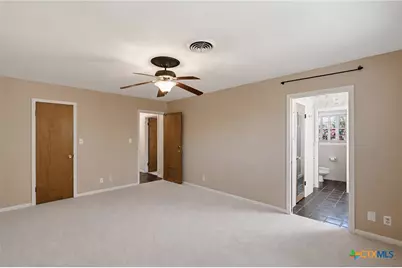 2804 E Loma Vista Avenue, Victoria, TX 77901 - Photo 11