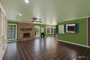 2804 E Loma Vista Ave, Victoria, TX 77901 - Photo 9