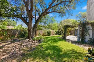 2804 E Loma Vista Ave, Victoria, TX 77901 - Photo 47