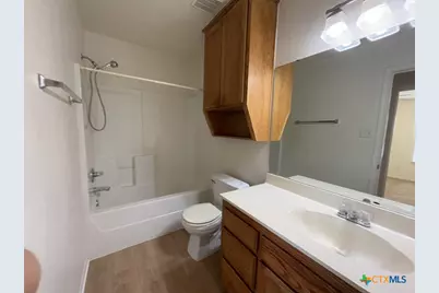 202 W Truman Avenue, Copperas Cove, TX 76522 - Photo 9