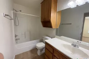 202 W Truman Ave, Copperas Cove, TX 76522 - Photo 9