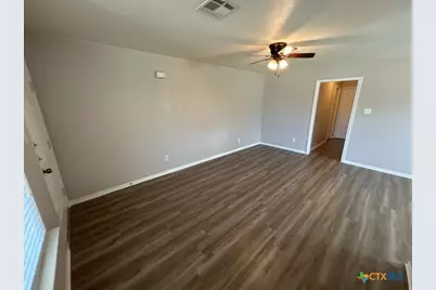 202 W Truman Avenue, Copperas Cove, TX 76522 - Photo 13