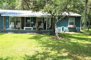 324 Wooldridge Rd, Seadrift, TX 77983 - Photo 1