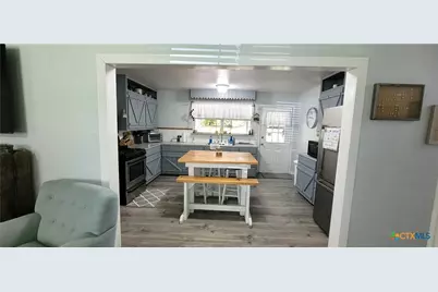 324 Wooldridge Road, Seadrift, TX 77983 - Photo 15