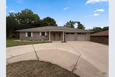 410 Cole Avenue, Temple, TX 76501 - Photo 1