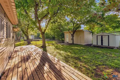 2402 E Brazos Street, Victoria, TX 77901 - Photo 35