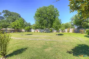 96 W Hampton Dr, Seguin, TX 78155 - Photo 31