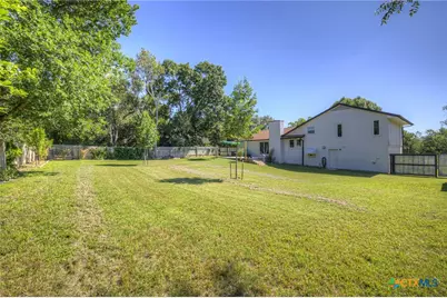 96 W Hampton Drive, Seguin, TX 78155 - Photo 33