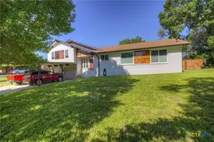 96 W Hampton Dr, Seguin, TX 78155 - Photo 1