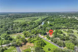 96 W Hampton Dr, Seguin, TX 78155 - Photo 45