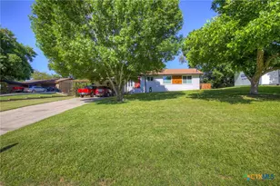 96 W Hampton Dr, Seguin, TX 78155 - Photo 3
