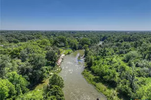 96 W Hampton Dr, Seguin, TX 78155 - Photo 47