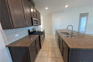 2241 Windswept Wy, New Braunfels, TX 78132 - Photo 7