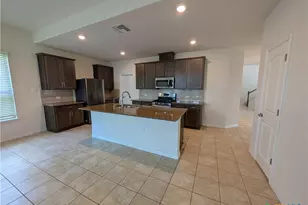 2241 Windswept Wy, New Braunfels, TX 78132 - Photo 5