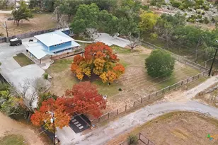 304 Hub Dr, Wimberley, TX 78676 - Photo 37