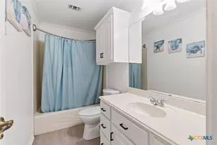 780 Burges St, Seguin, TX 78155 - Photo 13