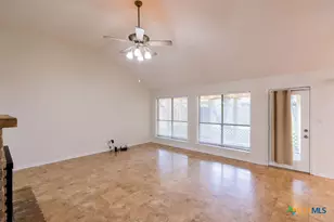 304 Bramble Bush Ln, Victoria, TX 77904 - Photo 9