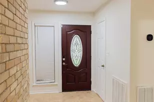 304 Bramble Bush Ln, Victoria, TX 77904 - Photo 11