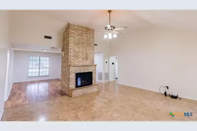 304 Bramble Bush Lane, Victoria, TX 77904 - Photo 5