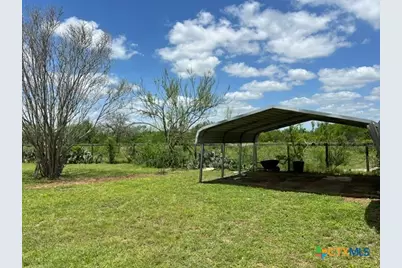 4612 County Road 117, Floresville, TX 78114 - Photo 13