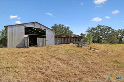 4612 County Road 117, Floresville, TX 78114 - Photo 29